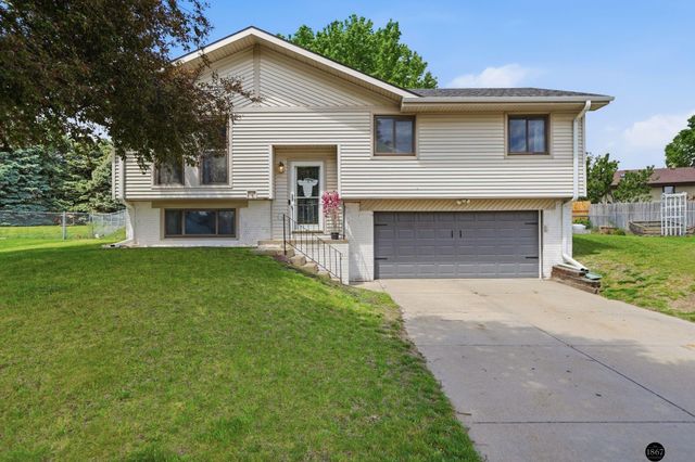 6130 W Beal Circle, Lincoln, NE 68521