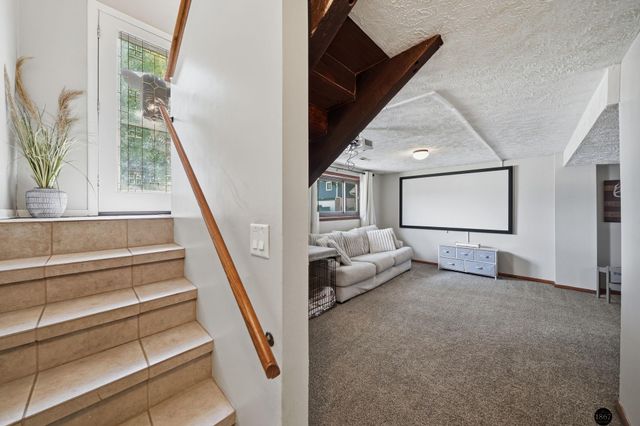 6130 W Beal Circle, Lincoln, NE 68521