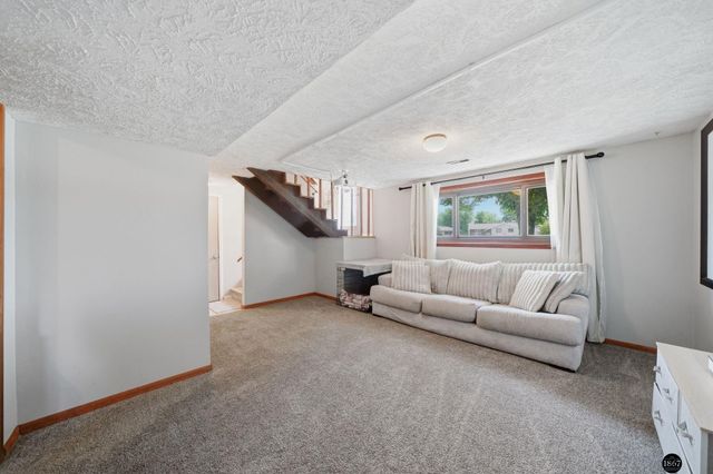 6130 W Beal Circle, Lincoln, NE 68521