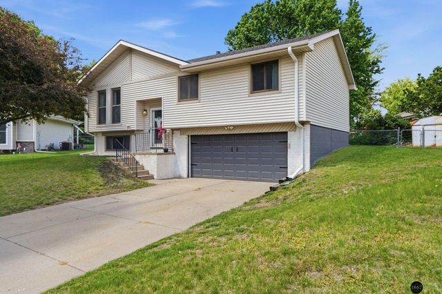 6130 W Beal Circle, Lincoln, NE 68521