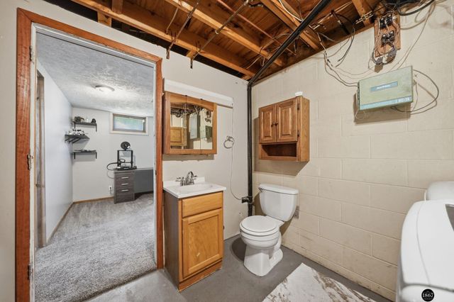 6130 W Beal Circle, Lincoln, NE 68521