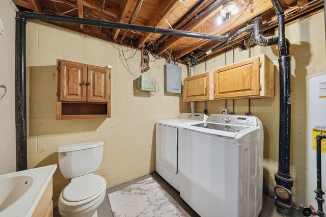 6130 W Beal Circle, Lincoln, NE 68521