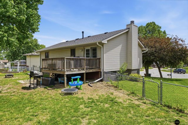 6130 W Beal Circle, Lincoln, NE 68521