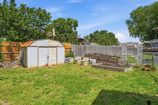 6130 W Beal Circle, Lincoln, NE 68521