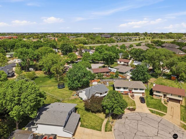 6130 W Beal Circle, Lincoln, NE 68521