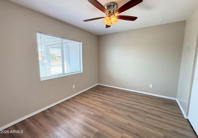 10921 W Sells Drive, Phoenix, AZ 85037