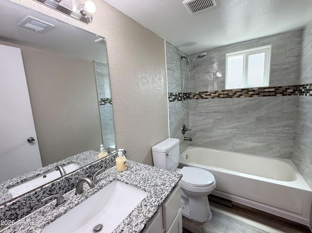 10921 W Sells Drive, Phoenix, AZ 85037