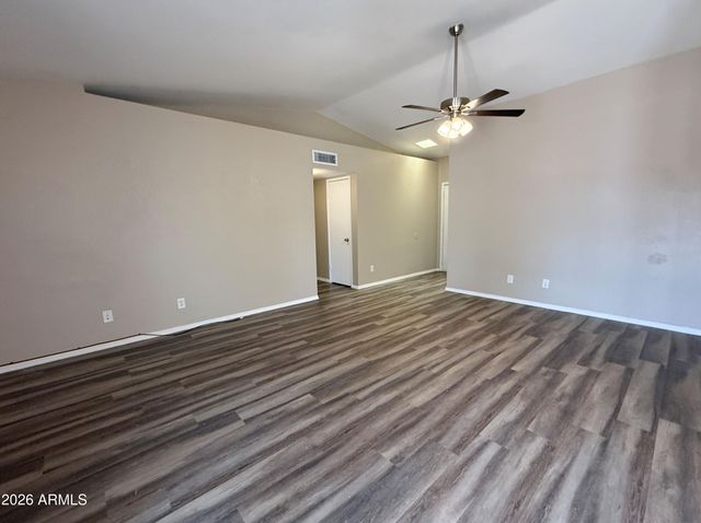 10921 W Sells Drive, Phoenix, AZ 85037