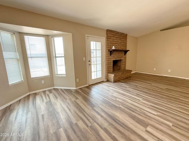 10921 W Sells Drive, Phoenix, AZ 85037