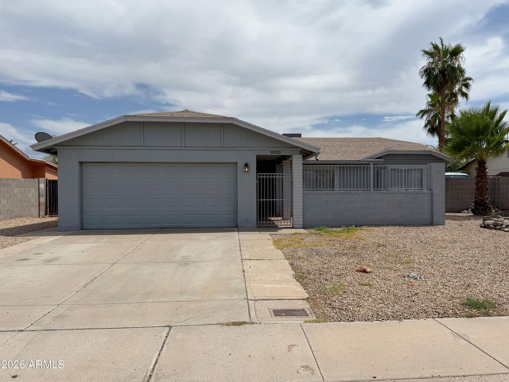 10921 W Sells Drive, Phoenix, AZ 85037