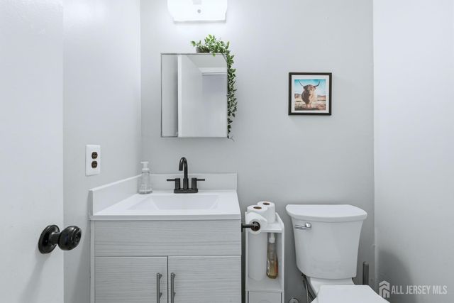 334 mcdowell Drive, East Brunswick, NJ 08816