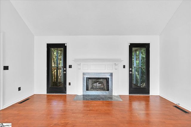 6 W Fairgate Court, Simpsonville, SC 29680