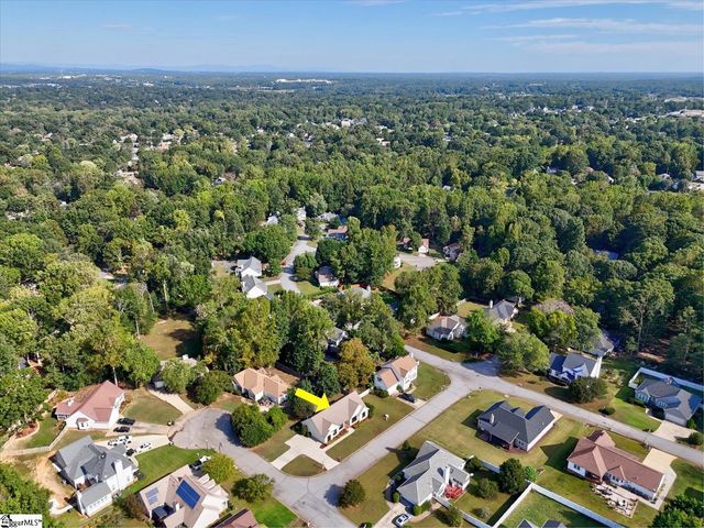 6 W Fairgate Court, Simpsonville, SC 29680