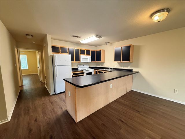 851 Piedmont Place 2, Fayetteville, AR 72703