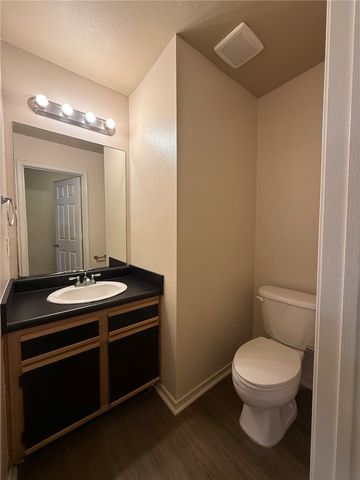 851 Piedmont Place 2, Fayetteville, AR 72703