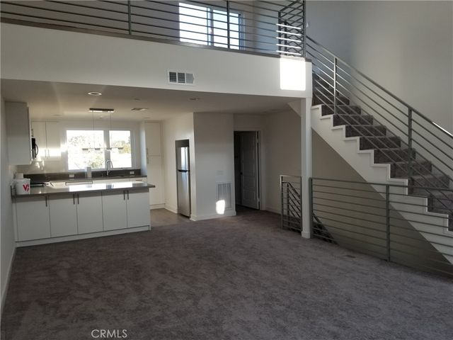 5621 N Bella Blanco Drive, North Hollywood, CA 91601