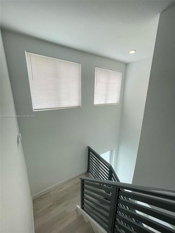 116 NW 10th St A, Hallandale Beach, FL 33009