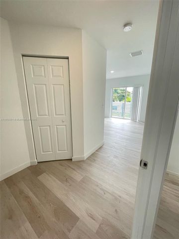 116 NW 10th St A, Hallandale Beach, FL 33009