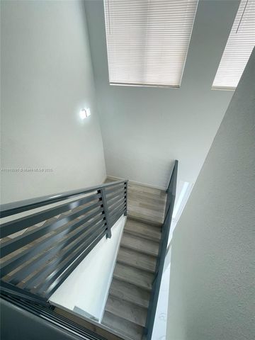 116 NW 10th St A, Hallandale Beach, FL 33009