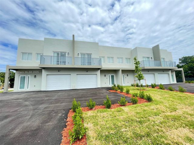 116 NW 10th St A, Hallandale Beach, FL 33009