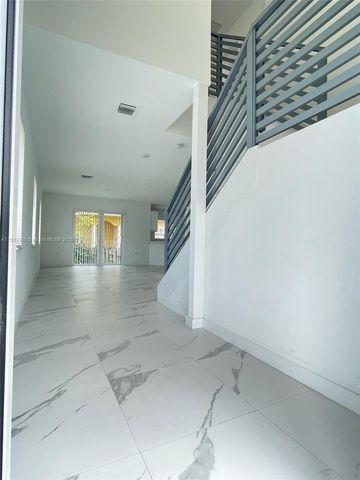 116 NW 10th St A, Hallandale Beach, FL 33009