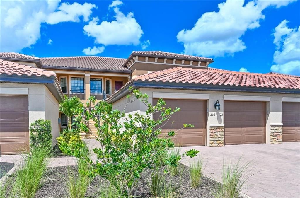 9389 Pocida CT 202, NAPLES, FL 34119 — exterior