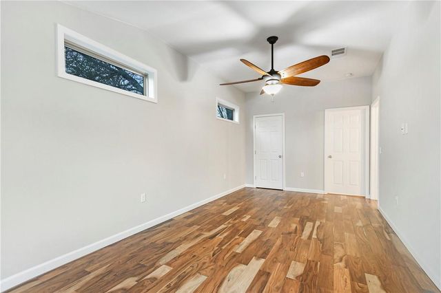 108 E Skyview RD, Austin, TX 78752