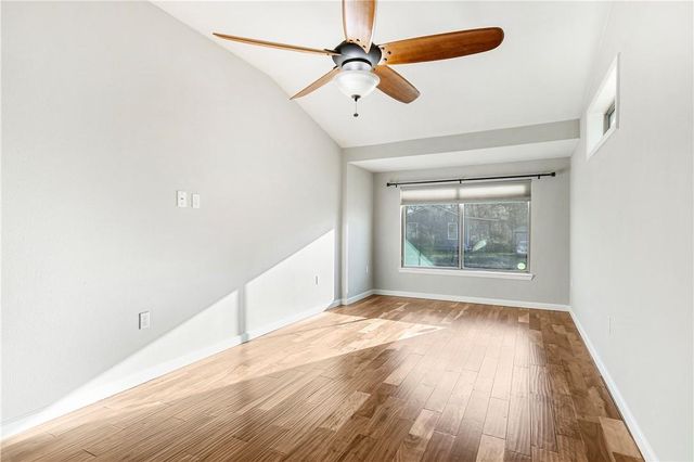 108 E Skyview RD, Austin, TX 78752