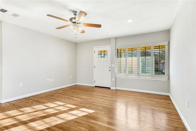 108 E Skyview RD, Austin, TX 78752