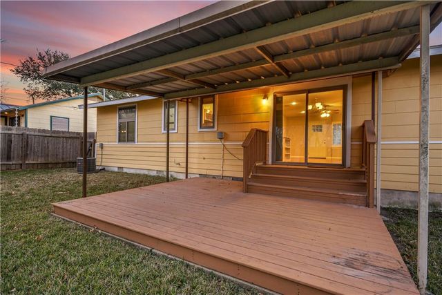 108 E Skyview RD, Austin, TX 78752