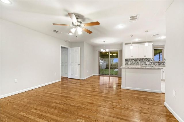 108 E Skyview RD, Austin, TX 78752