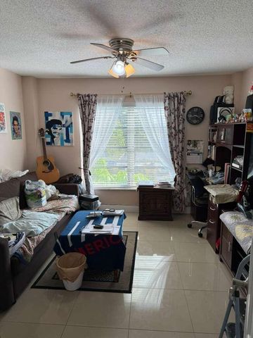 4164 Inverrary Drive 302, Lauderhill, FL 33319