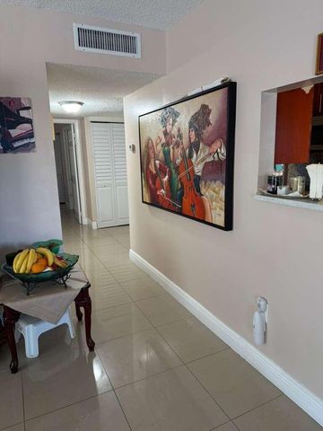 4164 Inverrary Drive 302, Lauderhill, FL 33319