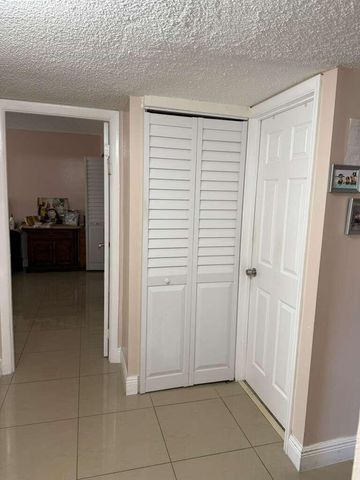 4164 Inverrary Drive 302, Lauderhill, FL 33319