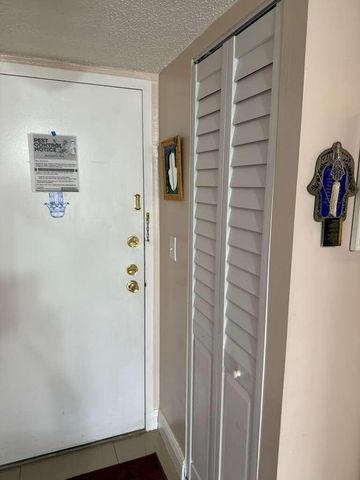 4164 Inverrary Drive 302, Lauderhill, FL 33319