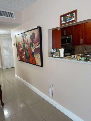 4164 Inverrary Drive 302, Lauderhill, FL 33319
