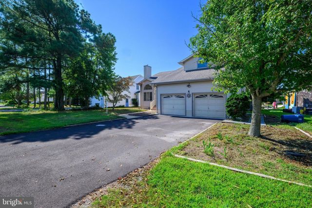 6 EBB TIDE, Berlin, MD 21811