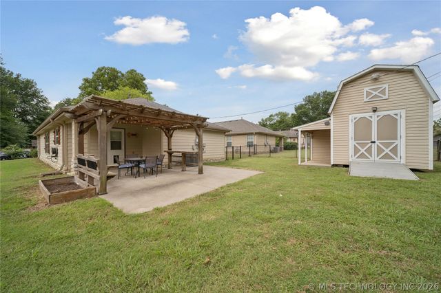 814 E Comet Street, Claremore, OK 74017