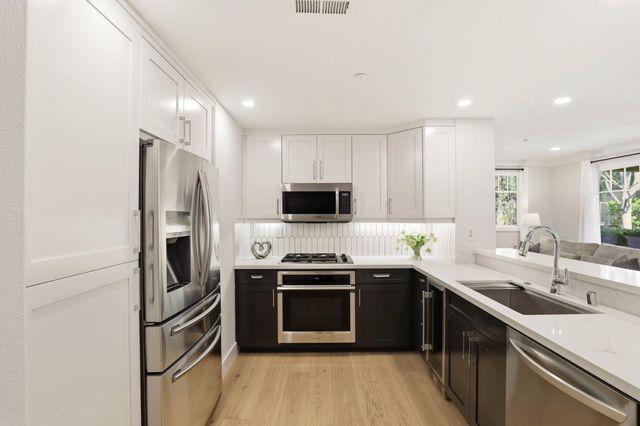 1155 Merrill Street 101, Menlo Park, CA 94025