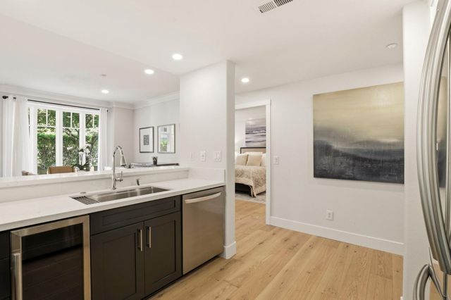 1155 Merrill Street 101, Menlo Park, CA 94025