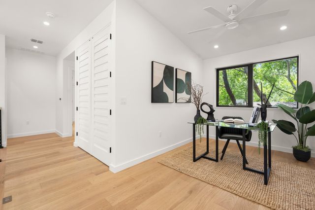 5511 Joe Sayers Ave A, Austin, TX 78756