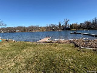 6912 Colony Drive, West Bloomfield, MI 48323