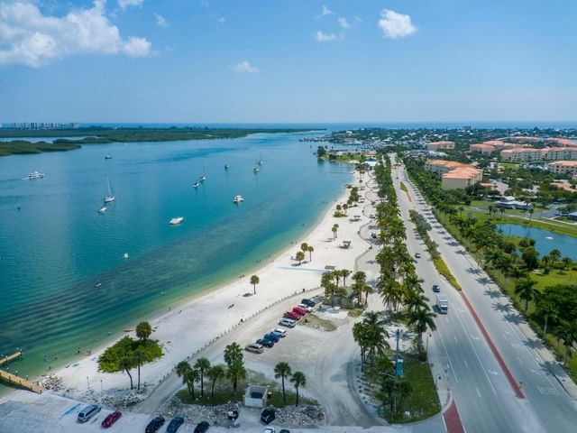 1470 E Seaway Drive E 4, Fort Pierce, FL 34949