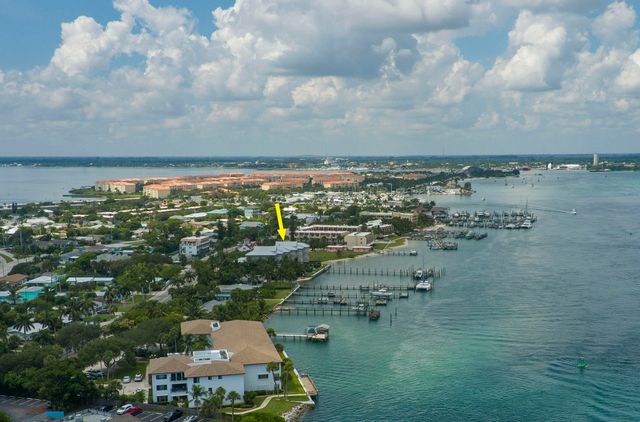 1470 E Seaway Drive E 4, Fort Pierce, FL 34949