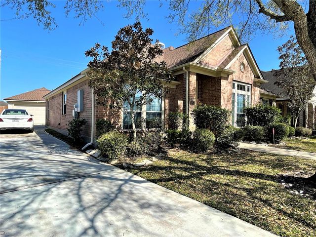 1854 Silent Shore Court, League City, TX 77573