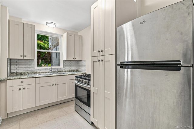 2046 26th Street, Astoria, NY 11105