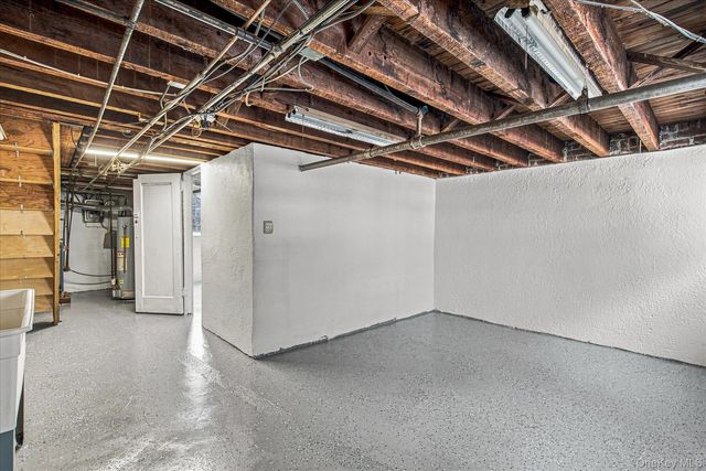 2046 26th Street, Astoria, NY 11105