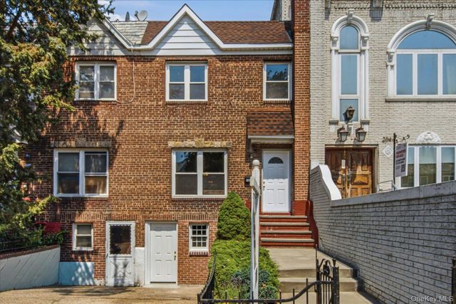 2046 26th Street, Astoria, NY 11105