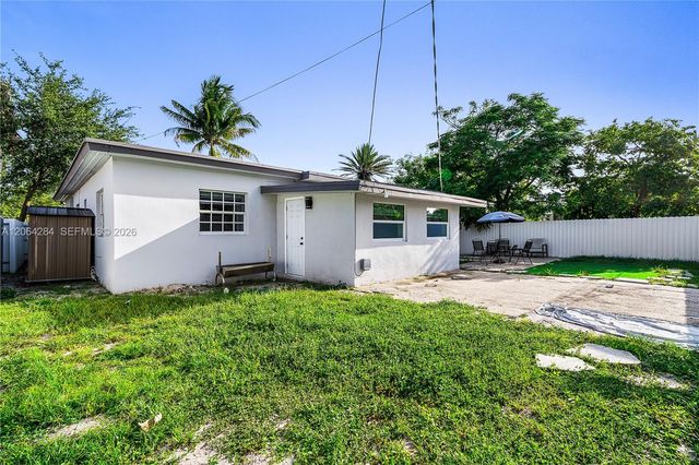 315 NW 106th ST, Miami, FL 33150