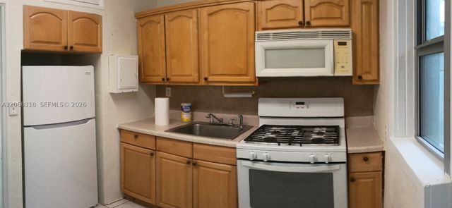 8215 Abbott Ave 3A, Miami Beach, FL 33141